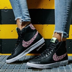 NIKE Blazer Mid Shoes Sneakers Black Pink New